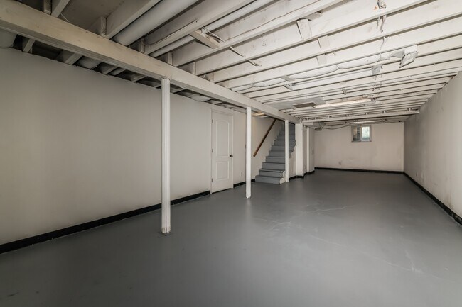 Building Photo - 2908 Ghent Ave