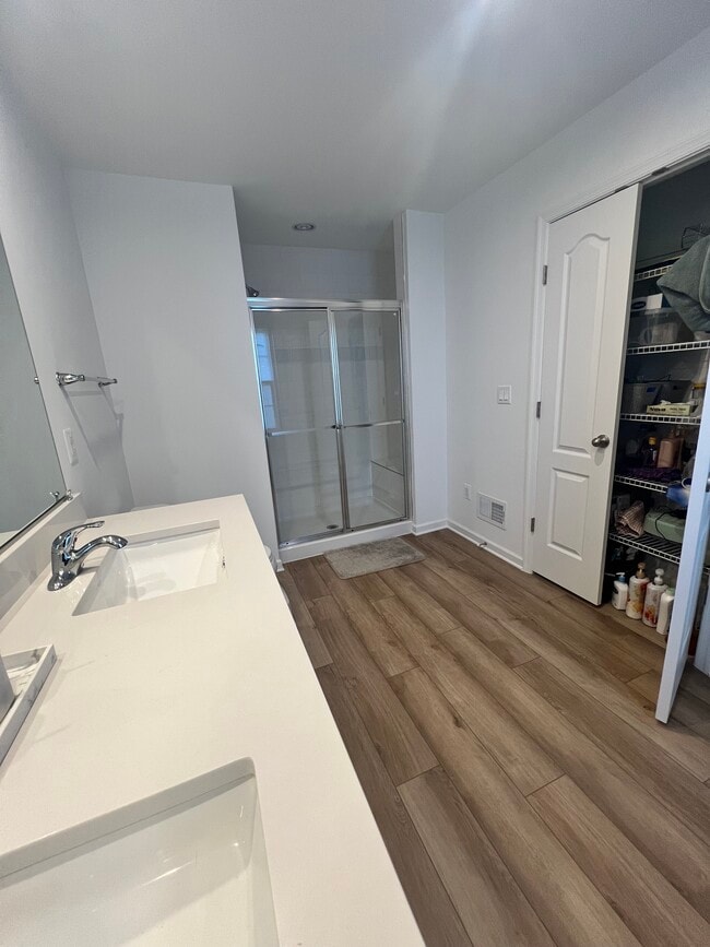 Building Photo - 230 Newbury St