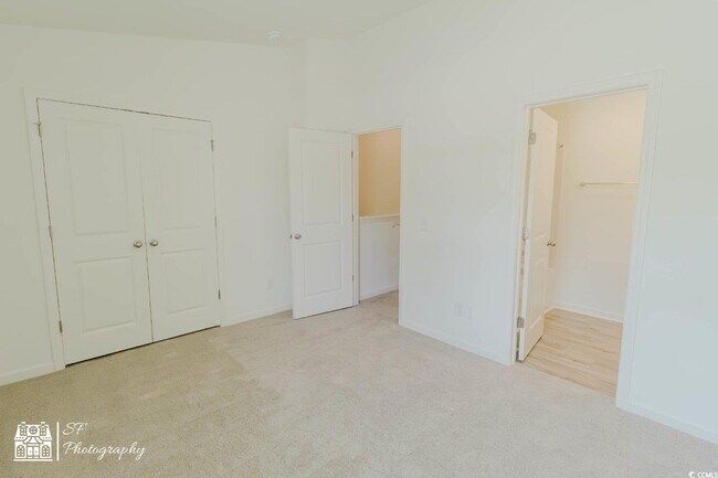 Building Photo - 143 Crescent Wy