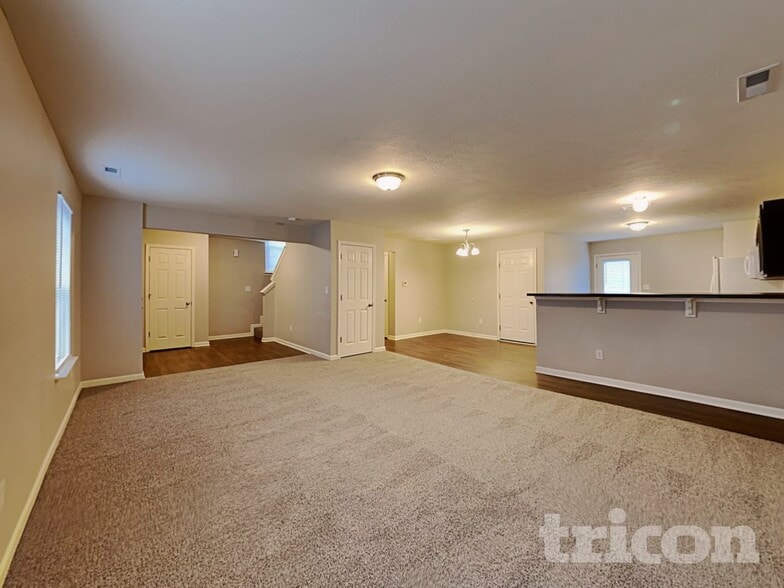 Building Photo - 2391 Bristol Dr