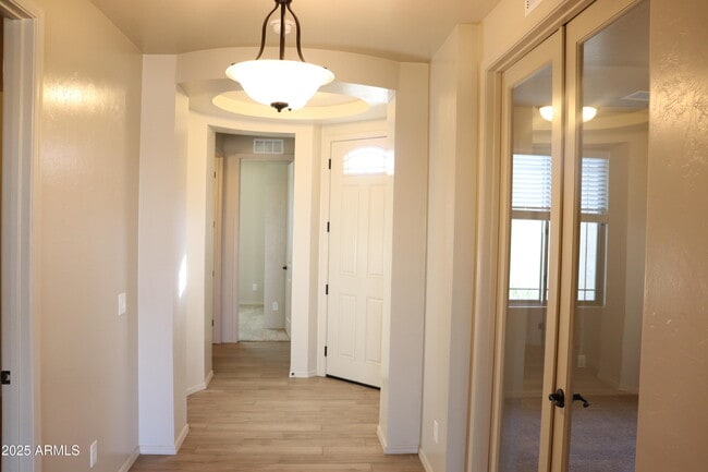 Building Photo - 1547 Middle Crk Ln