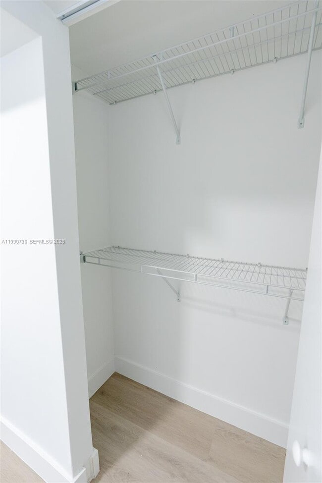 Building Photo - 2100 SW 6th St