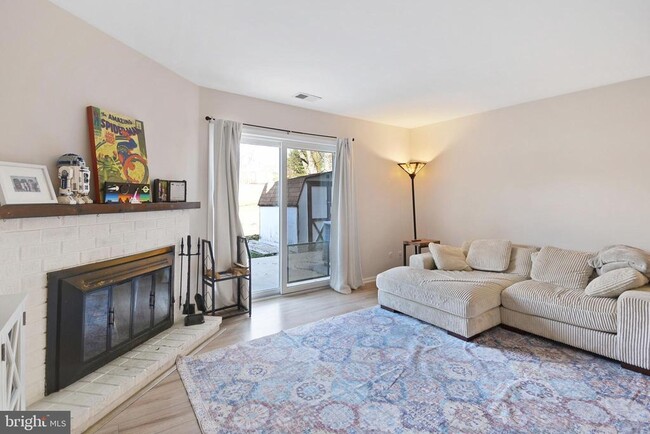 Building Photo - 308 Kidwelly Ct