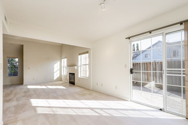 Building Photo - 3 Bed / 3 Bath single family home with huge backyard in Foster City. YouTube tour!!