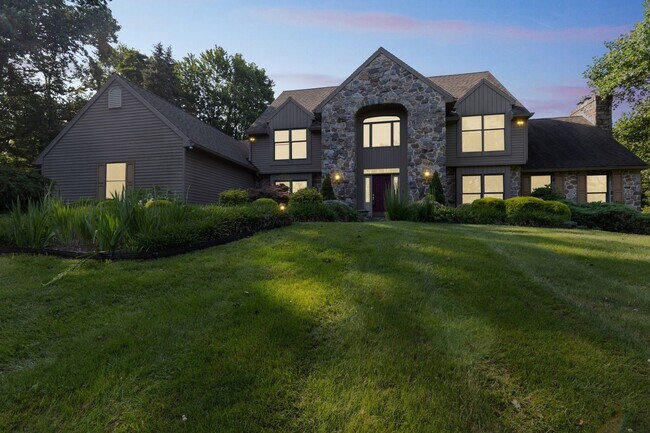 Building Photo - Spacious 5BR House in Pottstown
