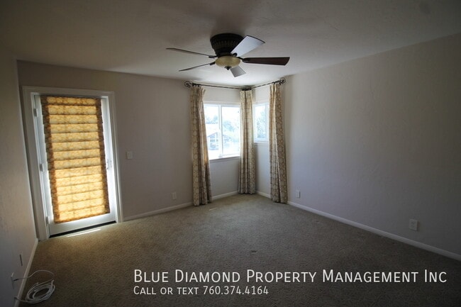 Building Photo - 3008 Azahar St