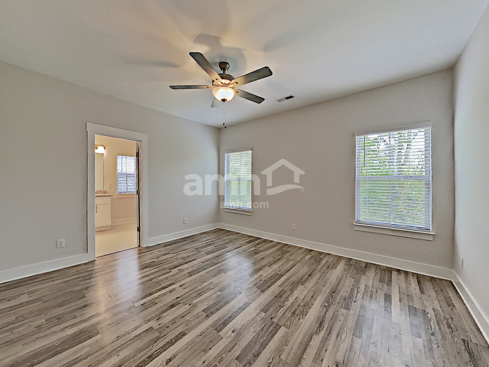 Building Photo - 326 Charity Ln