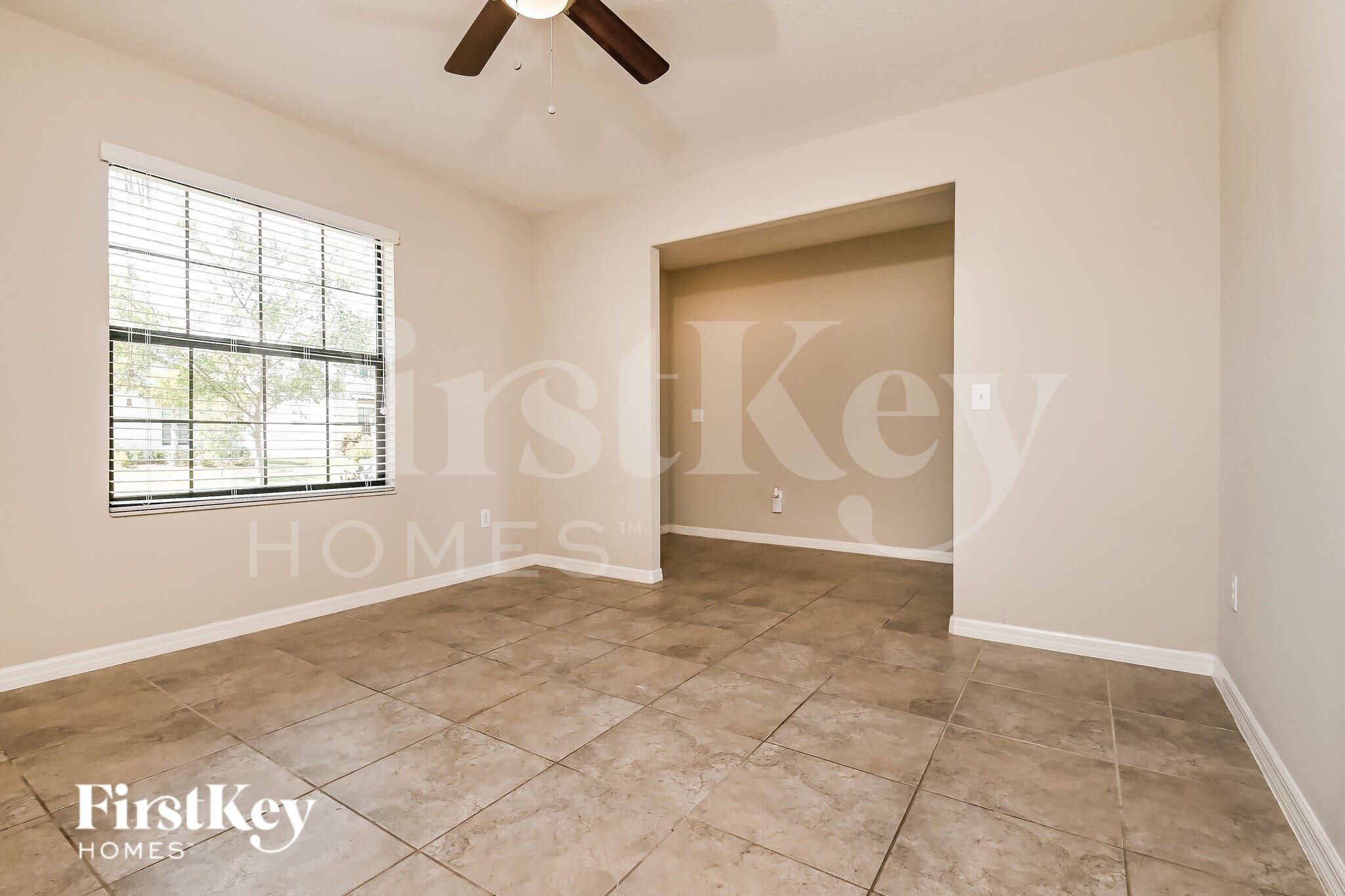 Building Photo - 9631 Sage Creek Dr