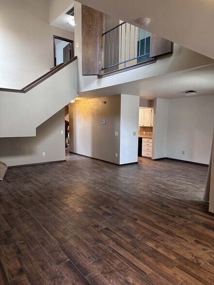 Building Photo - 1820 Windhill Ave