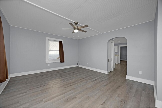 Building Photo - 104 Taylor Blvd