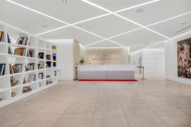 Building Photo - 4250 Biscayne Blvd