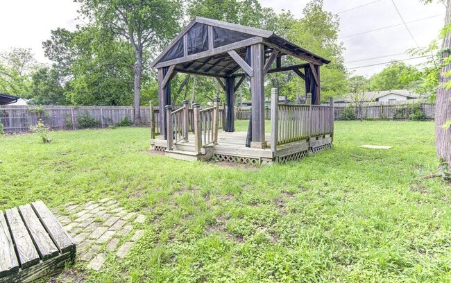 Building Photo - 1523 Weyford Dr