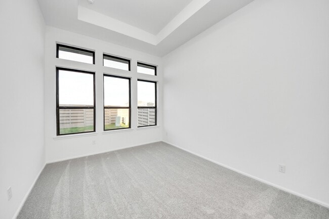 Building Photo - 10706 Ursa St