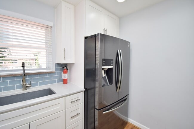 Building Photo - 7293 Chetbert Dr