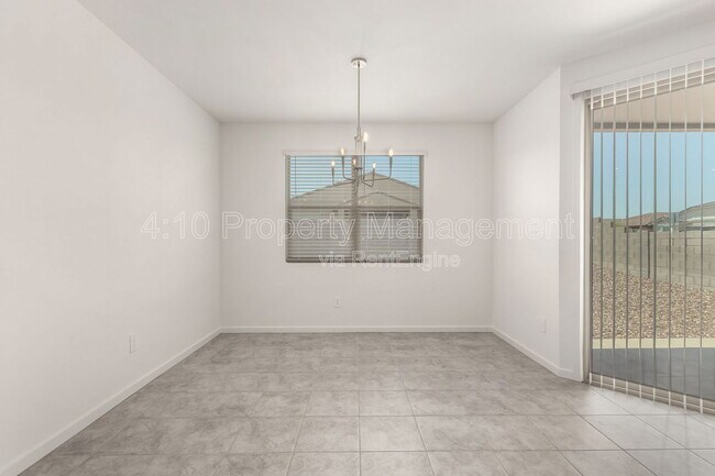 Building Photo - 35405 W Catalan St