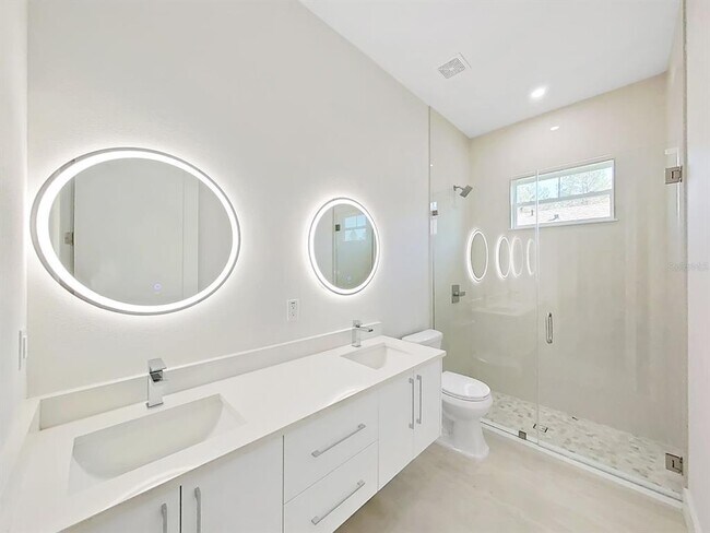 Building Photo - 4716 Hickory Oak Dr