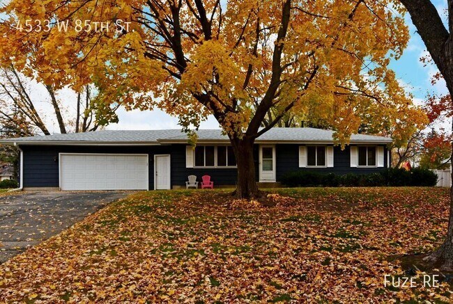 Primary Photo - 4533 W 85th St