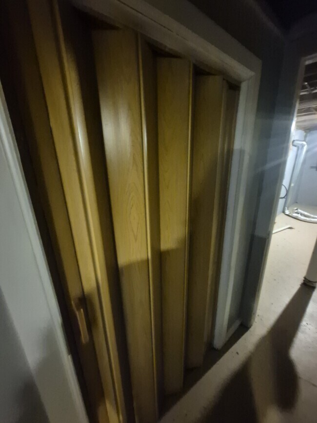 Building Photo - 1539 Comet Dr