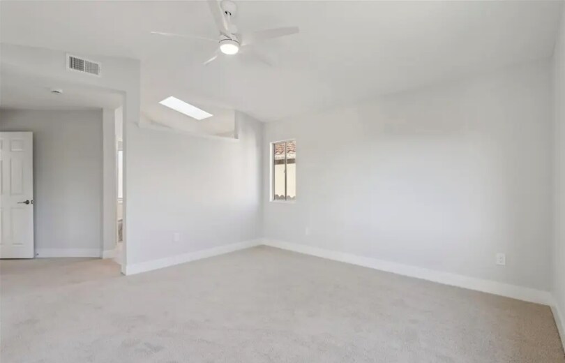 Building Photo - 16021 Augusta Dr