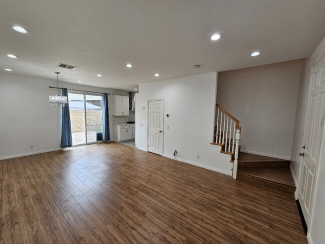 Building Photo - 13808 Utica St