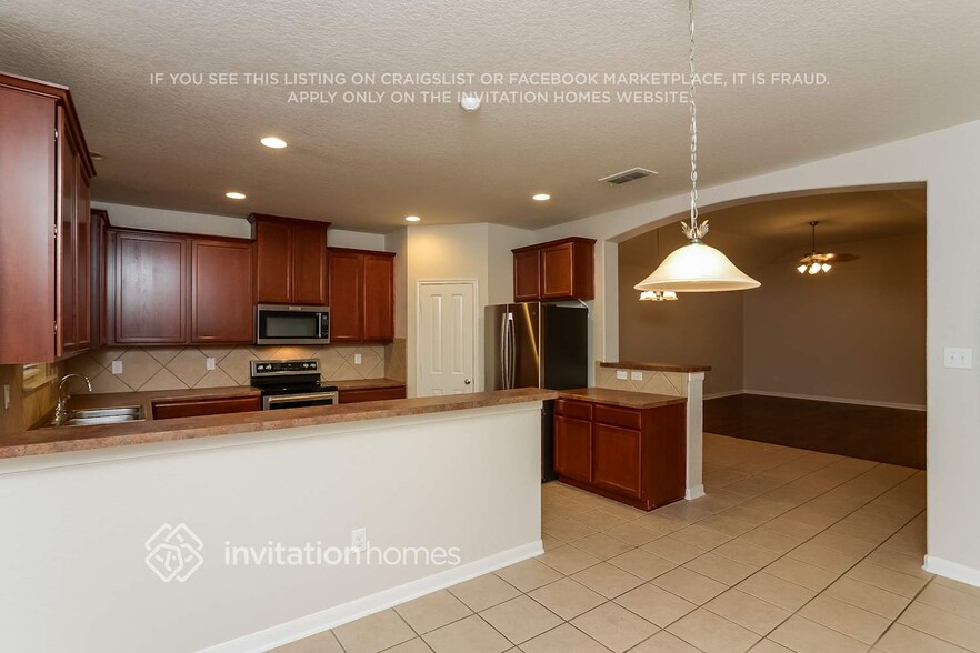 Building Photo - 4807 Barboli St