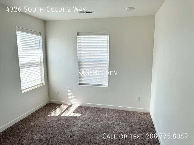 Building Photo - 4326 S Colditz Wy