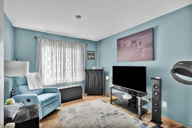 Building Photo - 39 Candlewood Dr