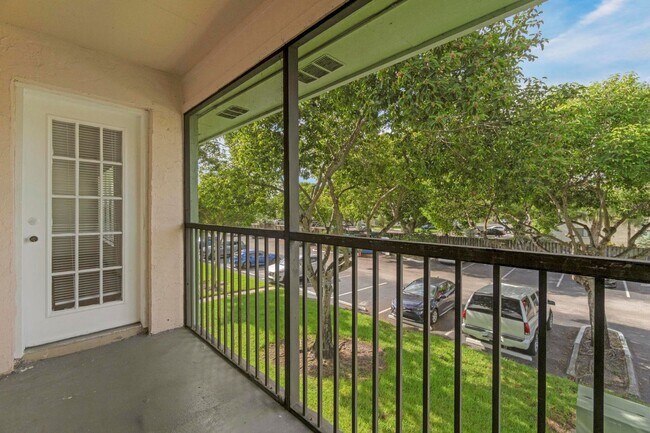 Building Photo - NICE 2/1 UNIT AVAILABLE AT THE PRESERVE in SUNRISE