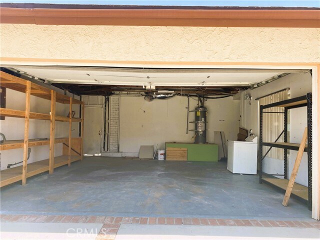 Building Photo - 9257 La Shell Dr