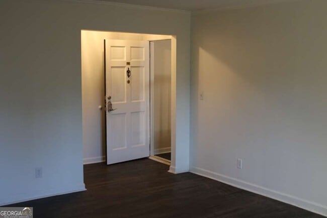 Building Photo - 146 Rue Fontaine