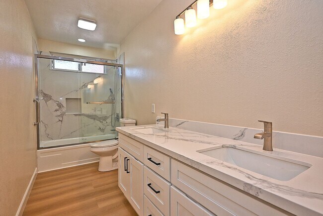 Building Photo - $4590 -- Beautifully Remodeled Brookvale Home on a Quiet Court