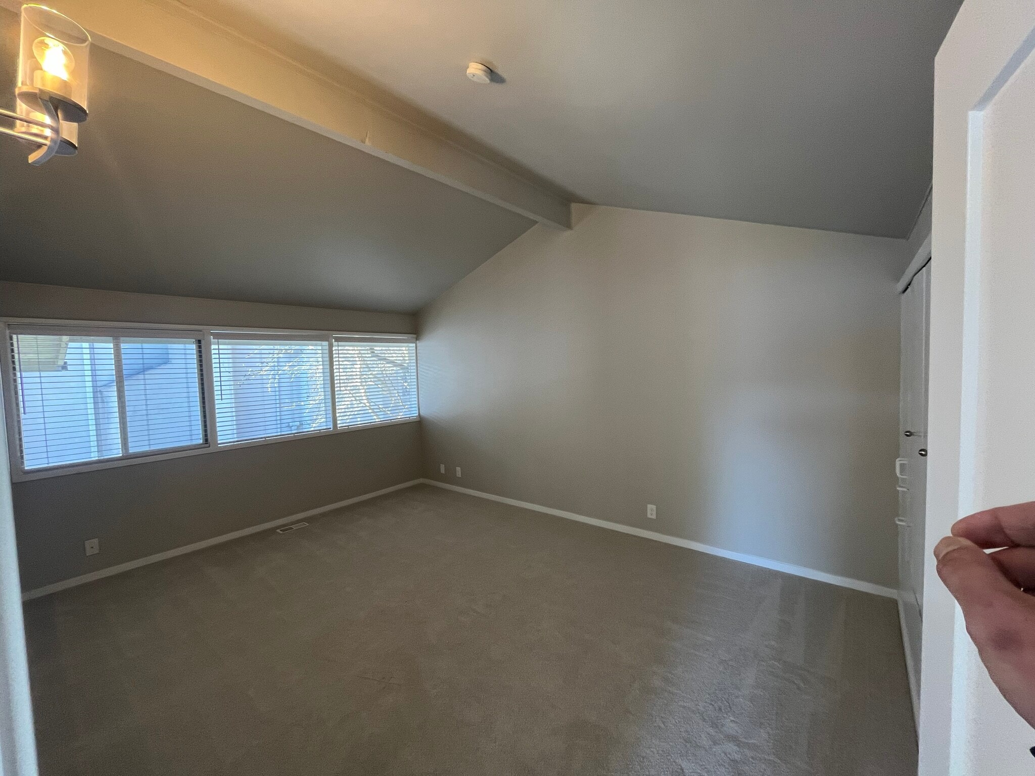 Bed 2 - 16736 Shore Dr NE