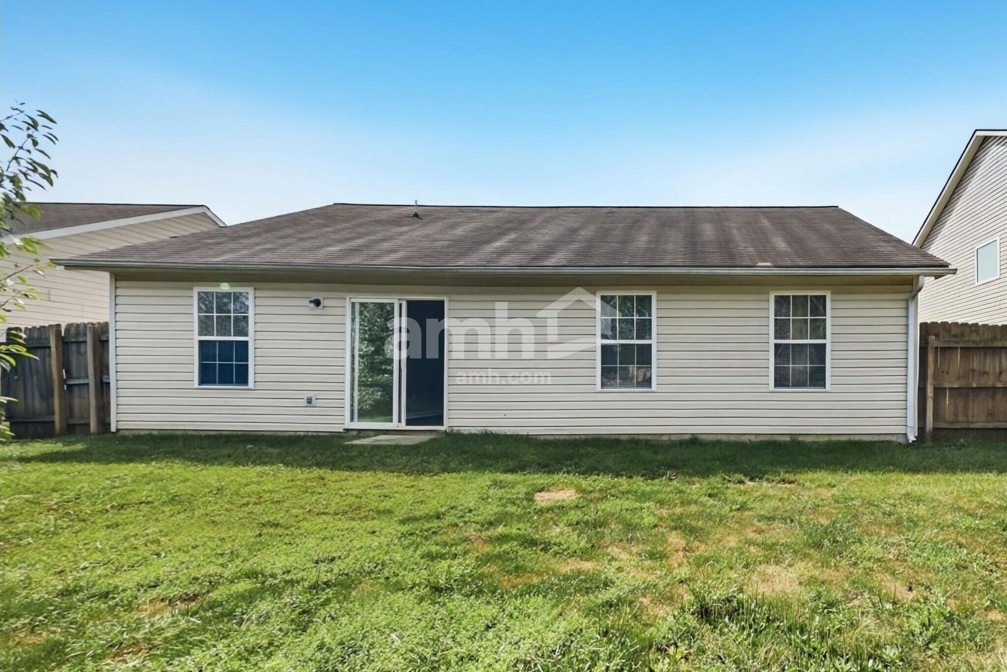 Building Photo - 8030 Ithaca Way