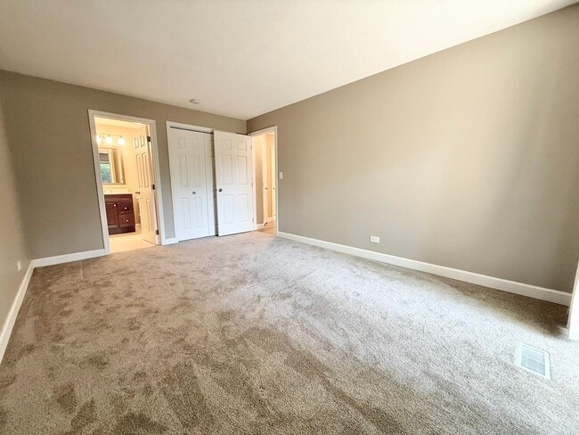 Building Photo - 1031 Courtland Dr