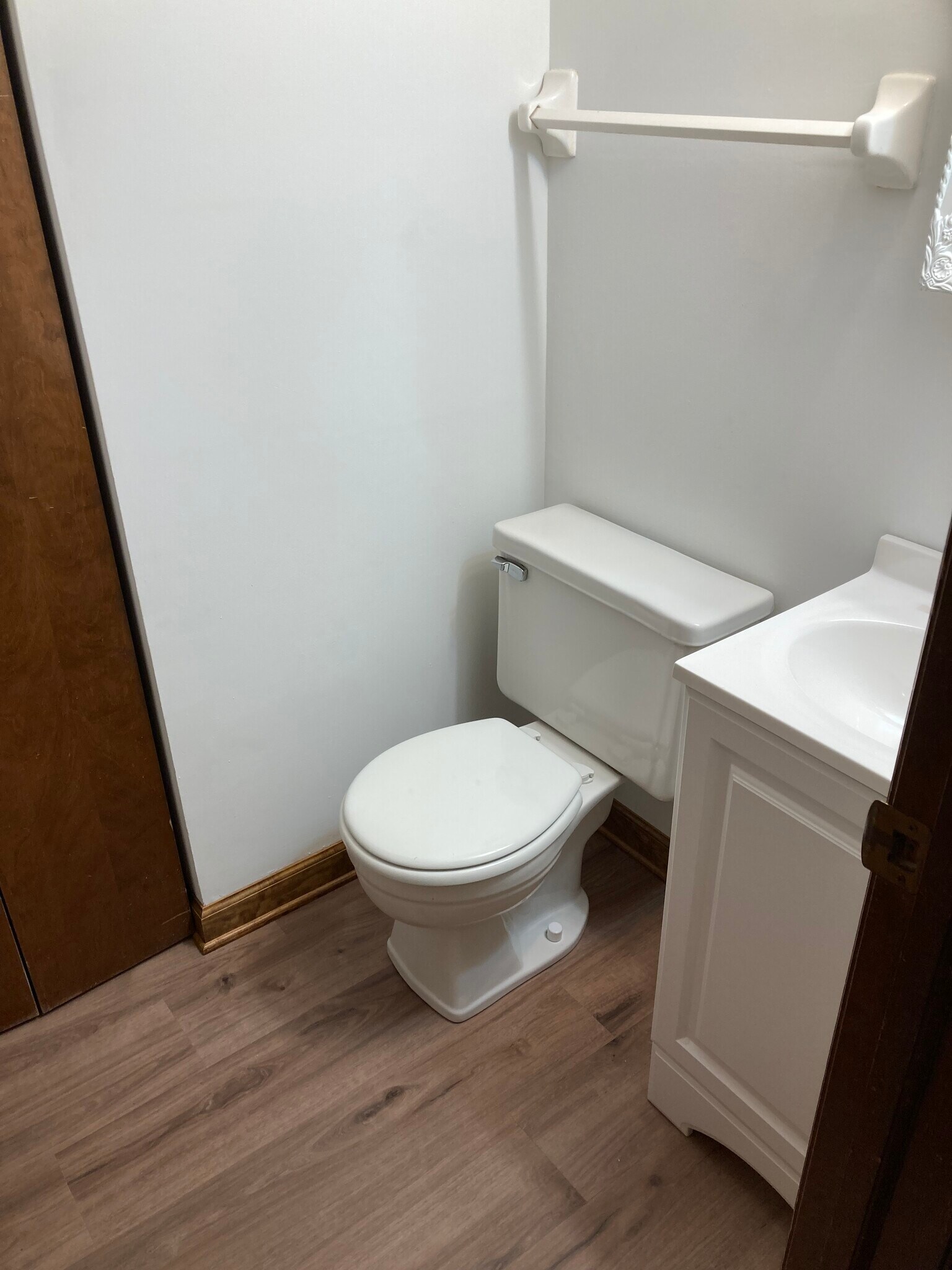 Half bath - 23 Hedgerow Ln