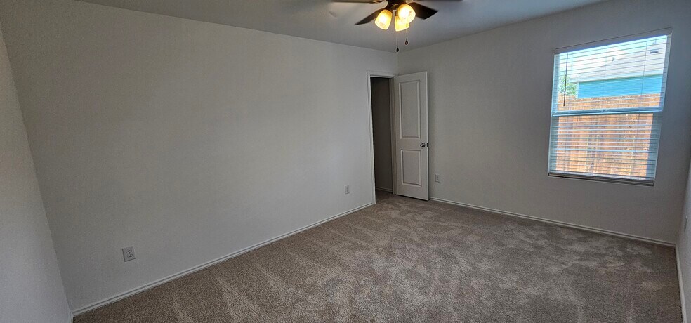 Building Photo - 9205 Grackle Pl