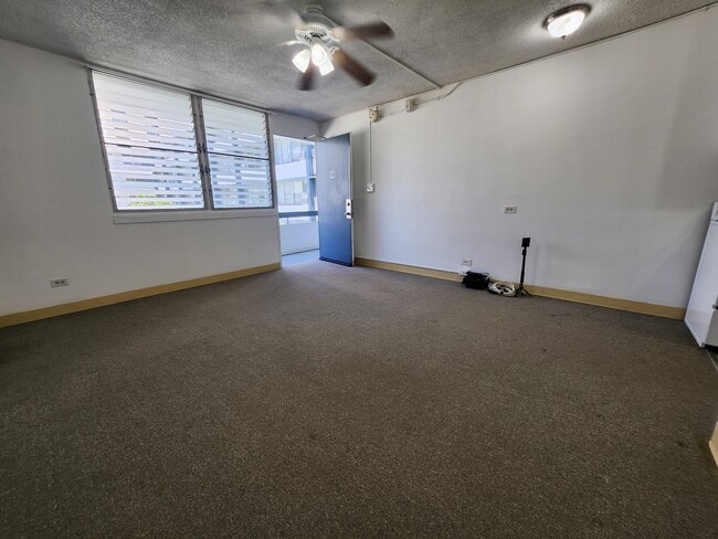 Building Photo - 1550 Rycroft St