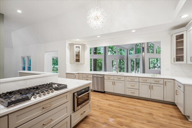 Building Photo - 439 Barbara Ln