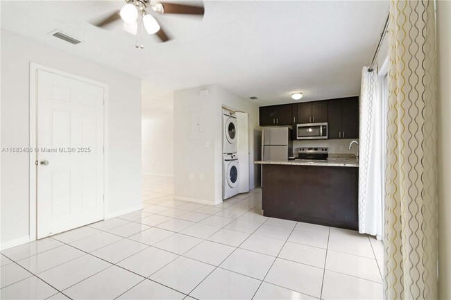 Building Photo - 8431 NW 188th Terrace