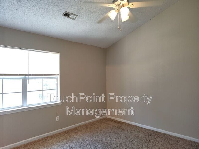 Building Photo - 4122 Melrose Club Dr