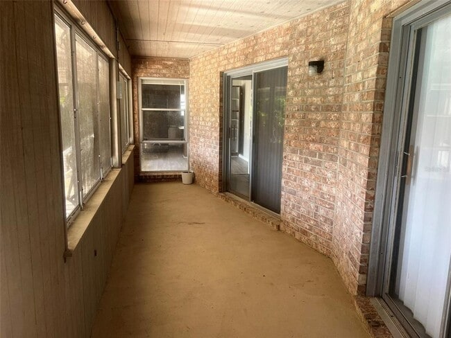 Building Photo - 1742 S Central Ave