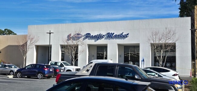 Building Photo - 372 Avalon Dr