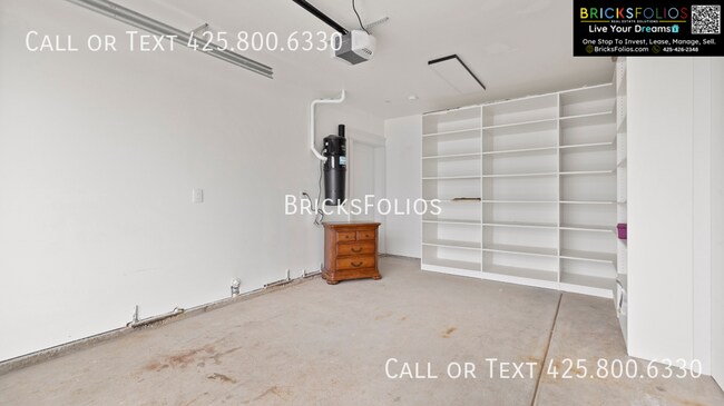 Building Photo - 8327 NE Juanita Dr