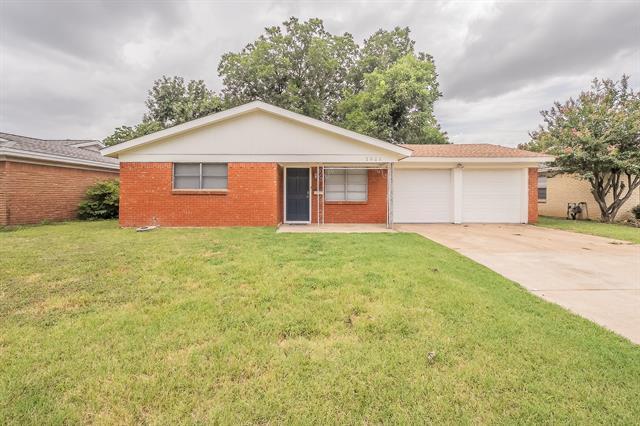 Building Photo - 2021 Glen Haven Dr