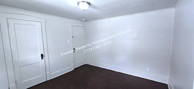 Building Photo - 519 Wengler Ave