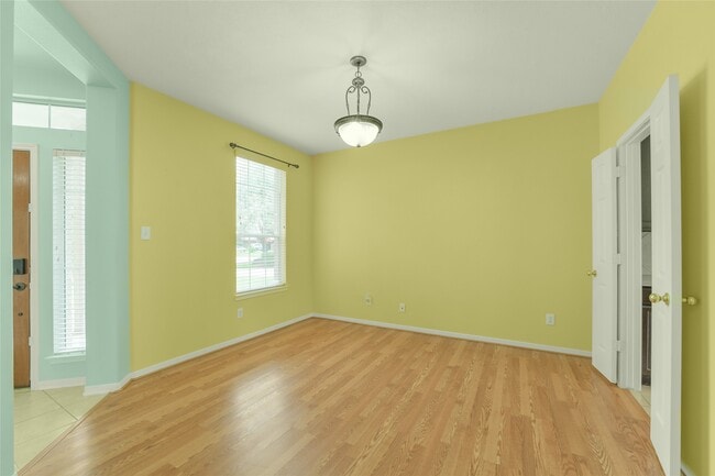 Building Photo - 18022 Oak Orchard Lane