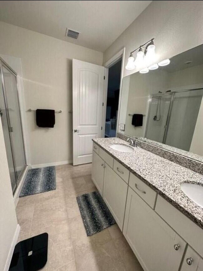 Building Photo - 4460 San Fratello Cir