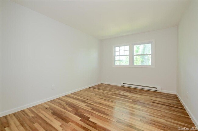Building Photo - 43 Evert St