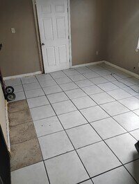 Building Photo - 3012 Louisiana Ave Pkwy