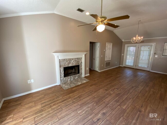 Building Photo - 249 Ridgewood Dr